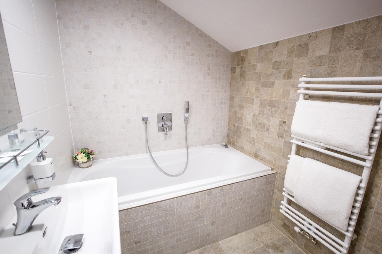 Hotel Pod Vezi Strážnice Eksteriør bilde