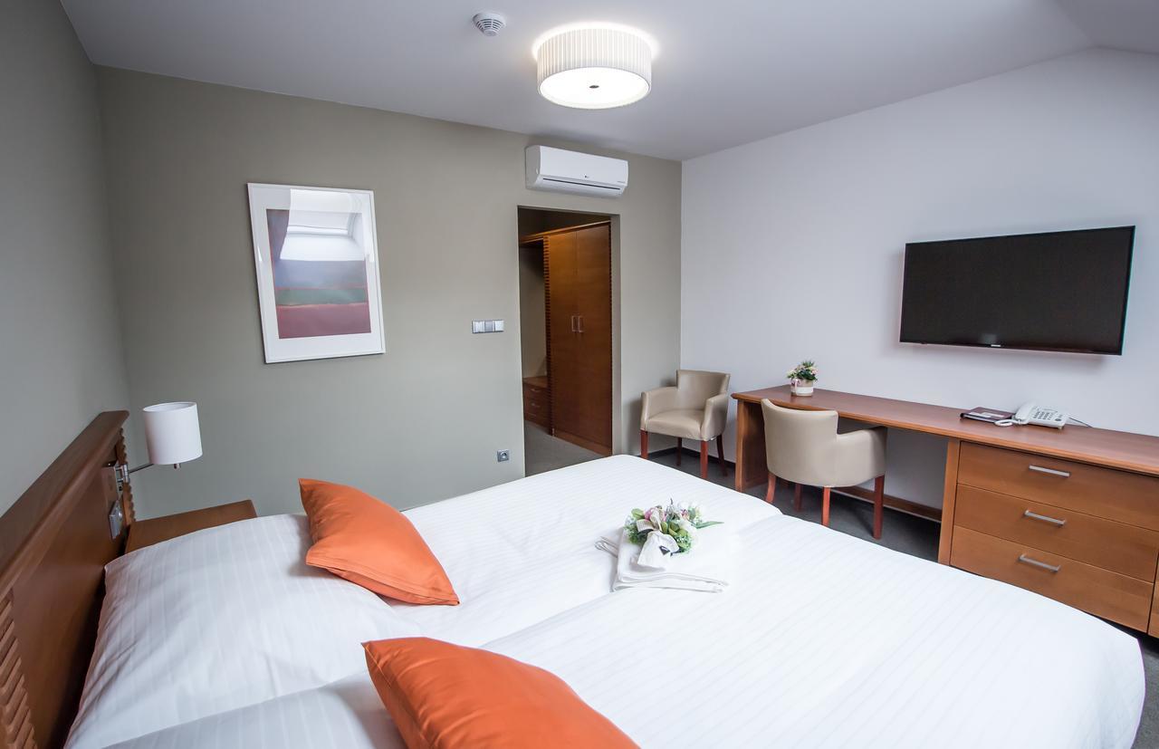 Hotel Pod Vezi Strážnice Eksteriør bilde